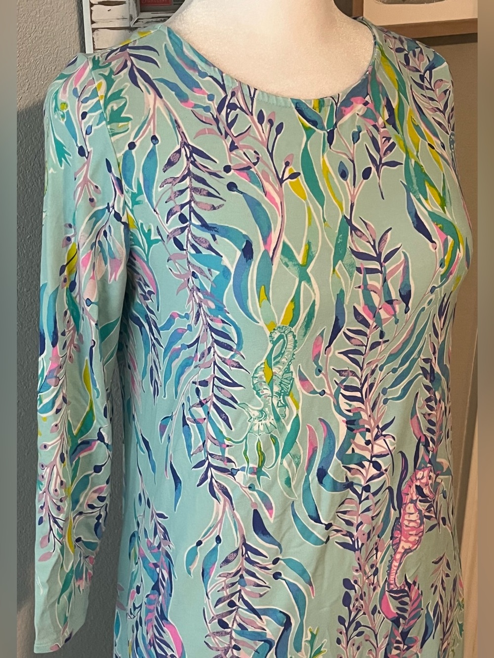 Lilly Pulitzer Seafoam Green Dress Seahorse size small - Picture 2 of 6